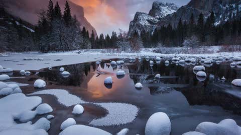 Sunrise at Valley View in Yosemite National Park, Calif. (Jeff Lewis)