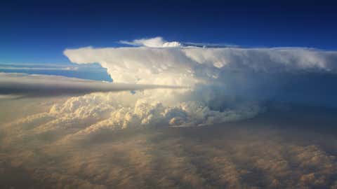 A supercell thunderstorm near the Kansas/Oklahoma border on Apr. 14, 2012. (weather.com contributor joerocks)