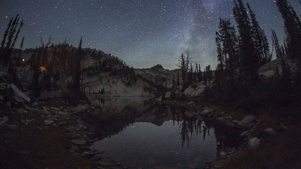 The Portland-based photographer capes the sky near the mountains at Mirror Lake in Oregon. (Ben Canales)