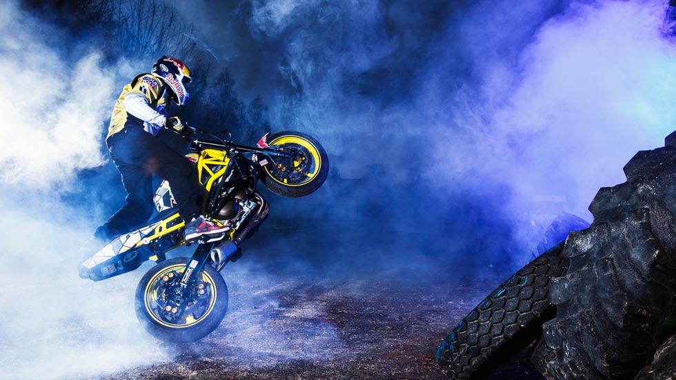 Stunt rider Aras Gibieza performs in Vilnius, Lithuania on March 12, 2014. (Tomas Adomavicius/Red Bull Content Pool)