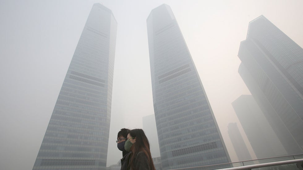 Shanghai China Pollution Smog Reaches Hazardous Levels The Weather Channel Articles From The Weather Channel Weather Com