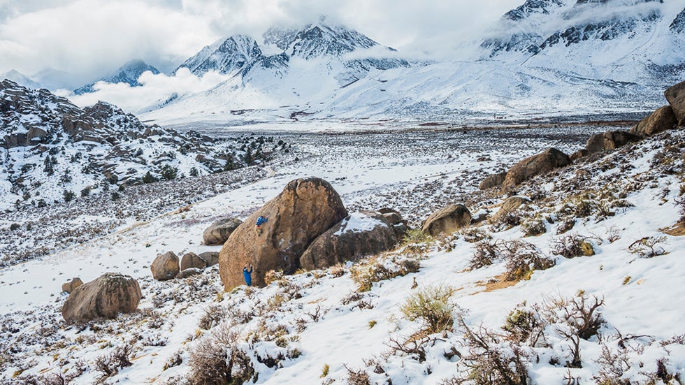 People bouldering in Bishop, Calif. (Jeremiah Watt)