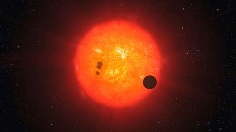 The Kepler satellite observes exoplanets by measuring the light curve of a star. When a planet moves in front of the star, brightness dips slightly. If this little dip occurs regularly, there may be a planet orbiting the star, obscuring its light. (ESO)