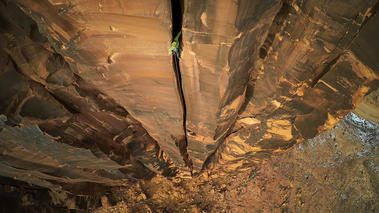 Rock Climbing, Moa, USA. (Max Seigal/Dronestagram)