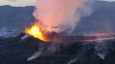 Scenes from the eruption at Iceland's Bardarbunga volcano. (Getty Images)