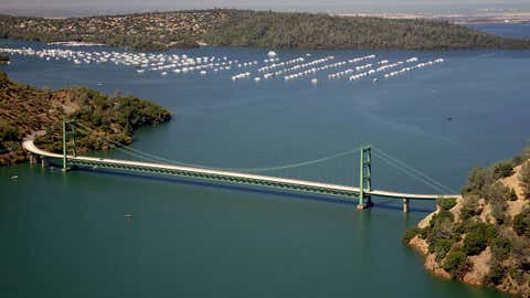 The Green Bridge passes over full water levels at a section of Lake Oroville near the Bidwell Marina on July 20, 2011, in Oroville, California. (Paul Hames/California Department of Water Resources/Getty Images)