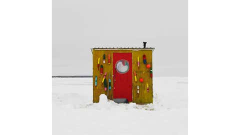 Ice Hut No. 793 - Rimouski, Fleuve Saint-Laurent, Quebec, 2015. (Richard Johnson / icehuts.ca)