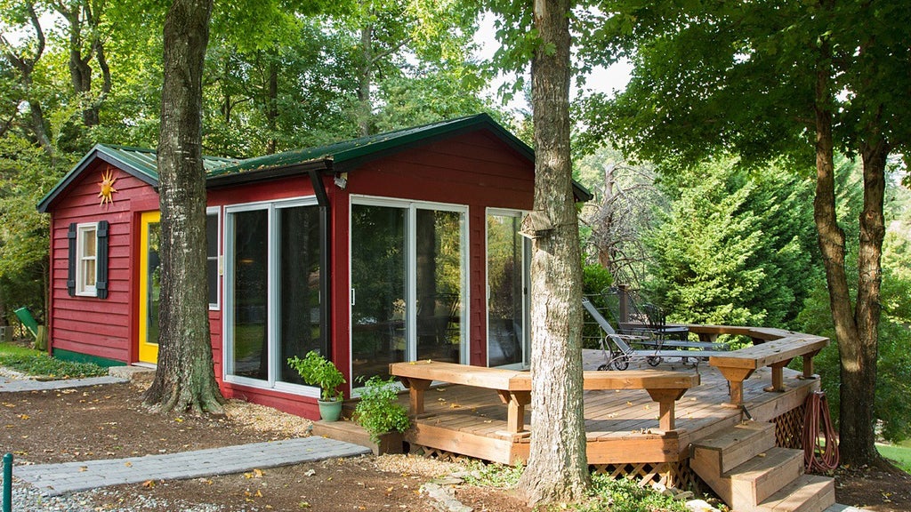 North Carolina: This serene 500-square-foot lakeshore cottage comes with 200 feet of lakefront and your own two-slip boat dock. (Zillow) 