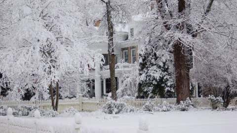 Elizabethton, located in the far northeastern Tennessee mountains, measured 20.8 inches of snow on March 18, 1936. Image: Elizabethton after a snowstorm in December 2009 from iWitness Weather contributor TINAG