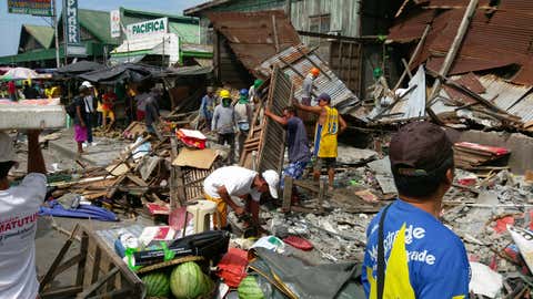 Schweres Erdbeben Auf Den Philippinen Tausende Fliehen In Panik The Weather Channel Artikel Von The Weather Channel Weather Com