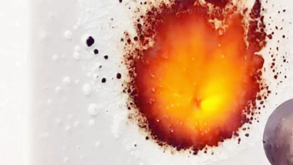 New Flame Retardant Like Lava, Squelches Flames