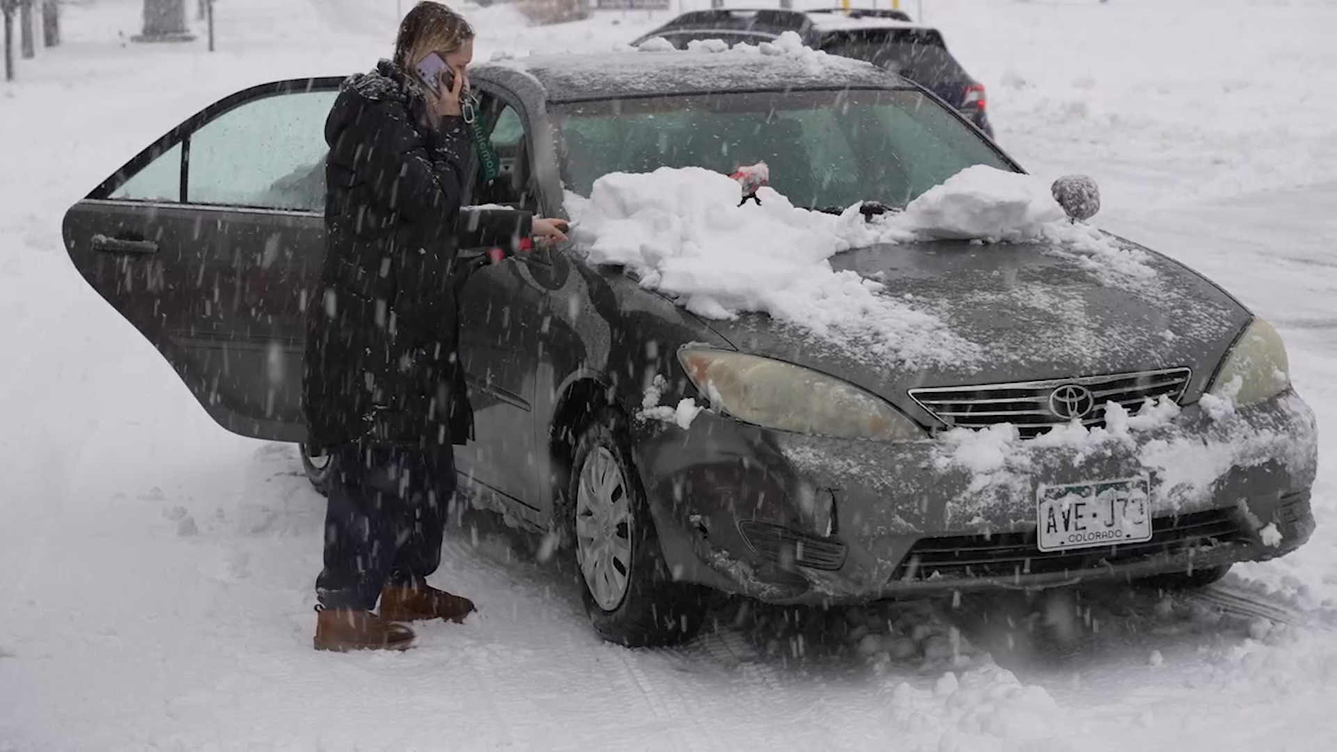 Crashes, Heavy Snow Snarl Traffic In Iowa