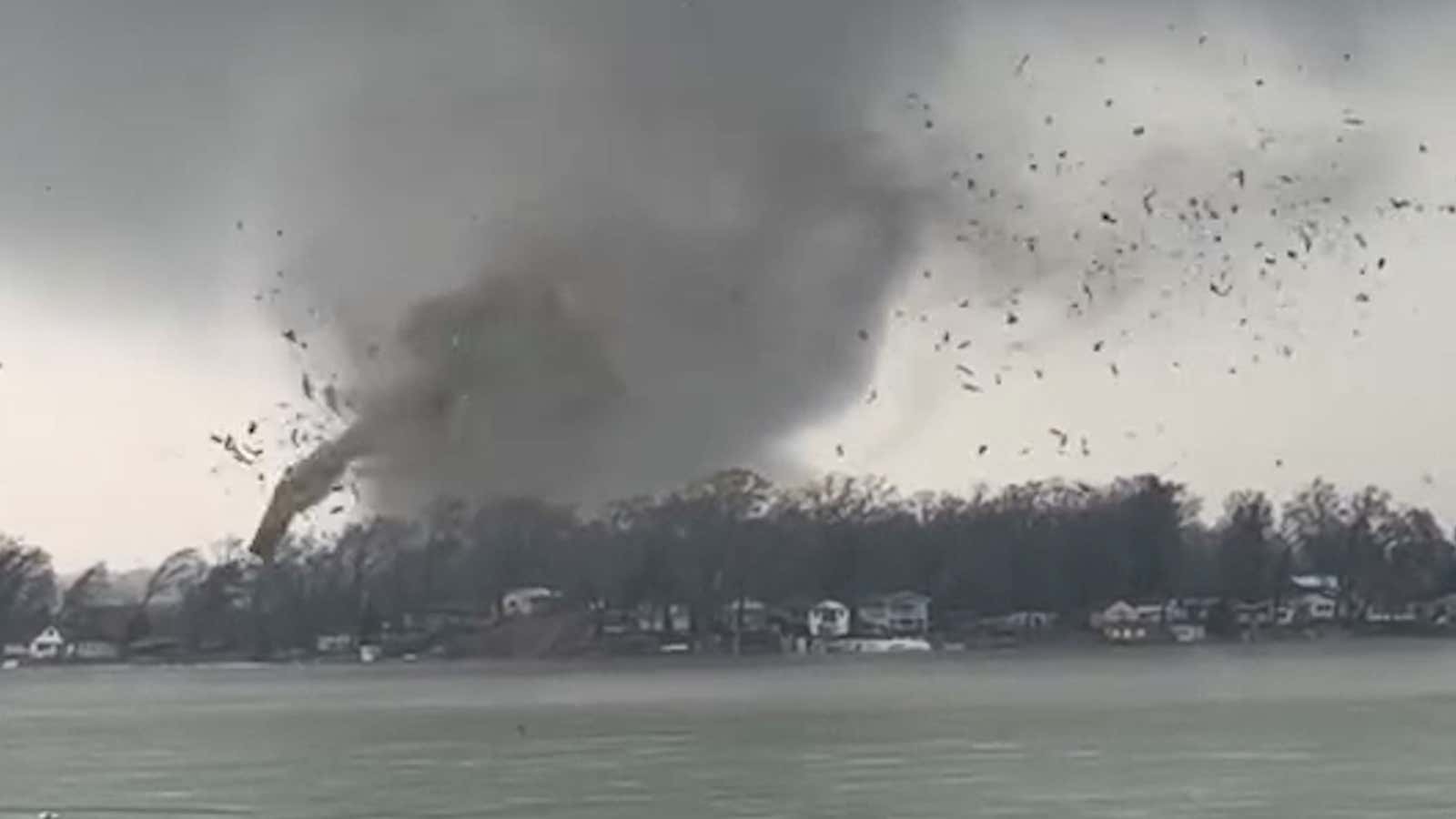 Hero Rescues Dog Trapped Under Kentucky Tornado Debris | Weather.com