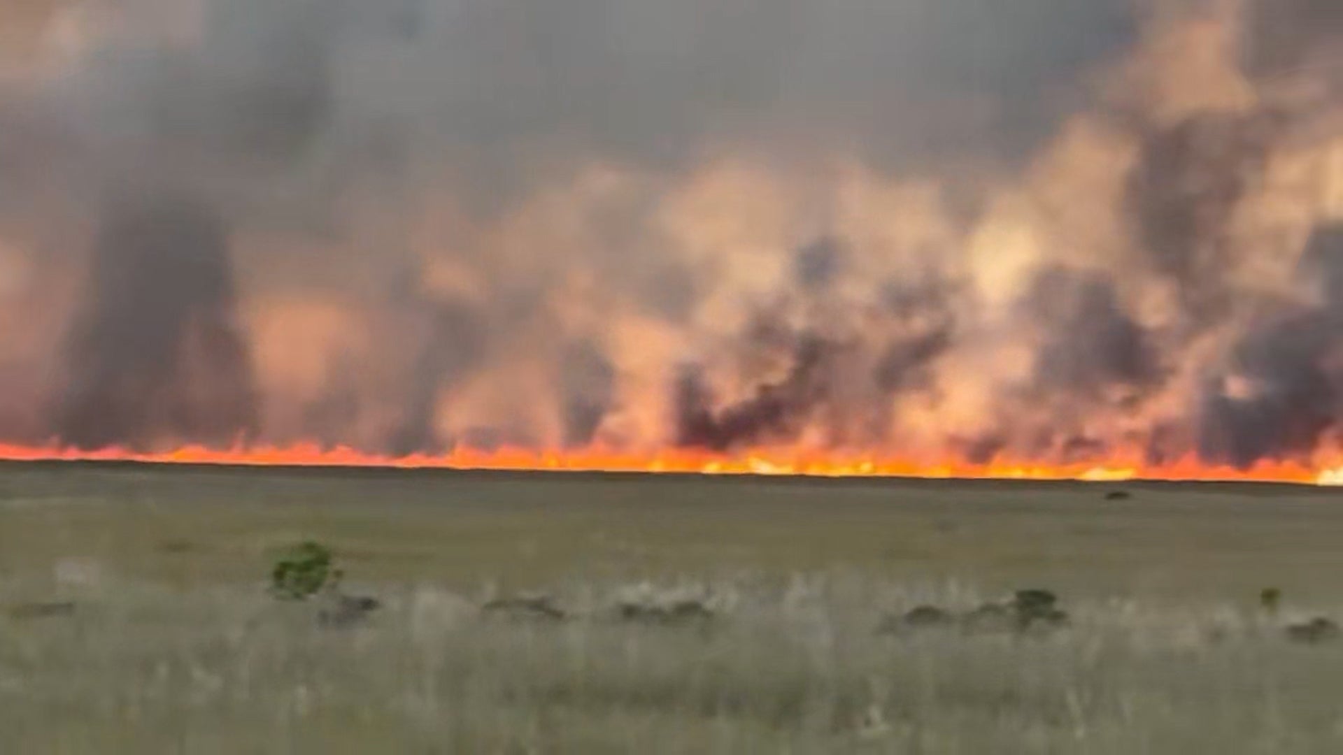 Growing South Florida Wildfire Threatens The Everglades