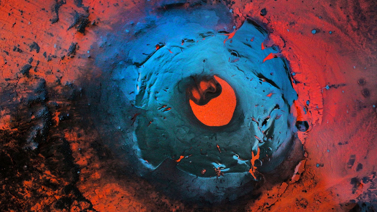 PHOTOS: Iceland's Hot Springs Look Like an Alien Landscape