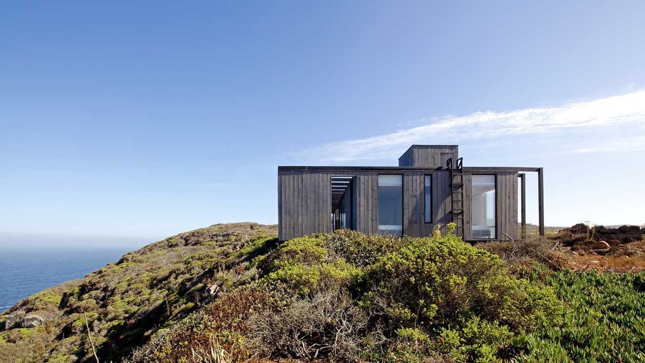 Chile's Cliffside Elizabeth House Attracts Retirees Looking For The Perfect Climate (PHOTOS)