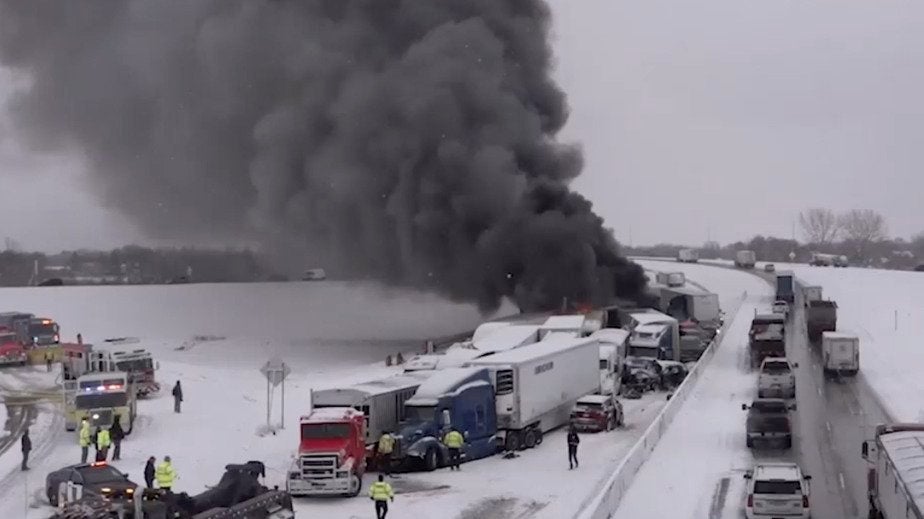 Snow Squall Causes 29 Vehicle Pileup Nine Injuries In Minnesota The Weather Channel Articles From The Weather Channel Weather Com