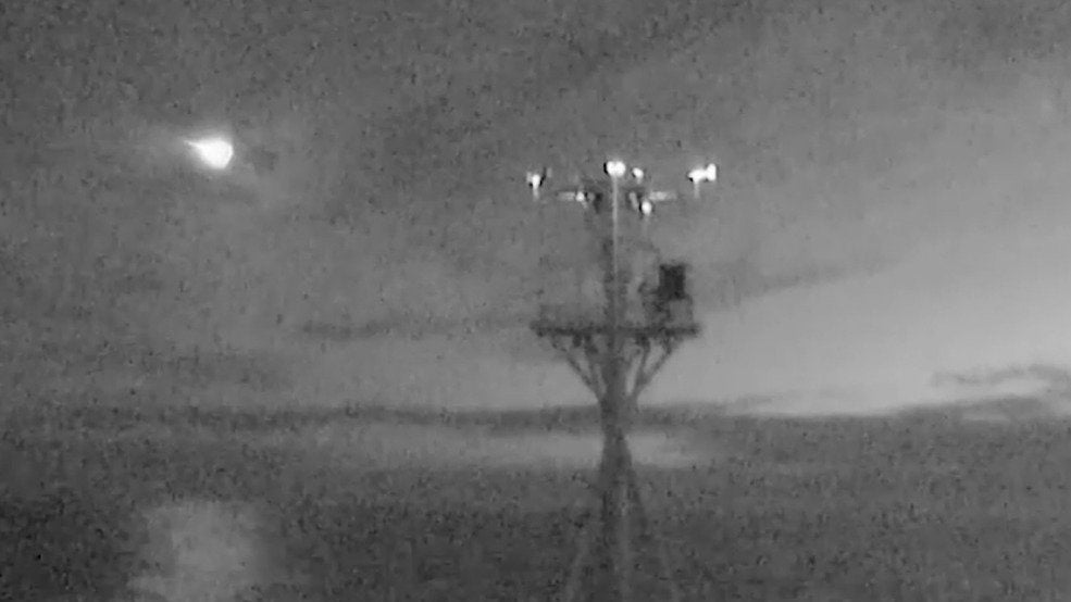 Camera Captures Incredible Fireball Streaking Across Sky