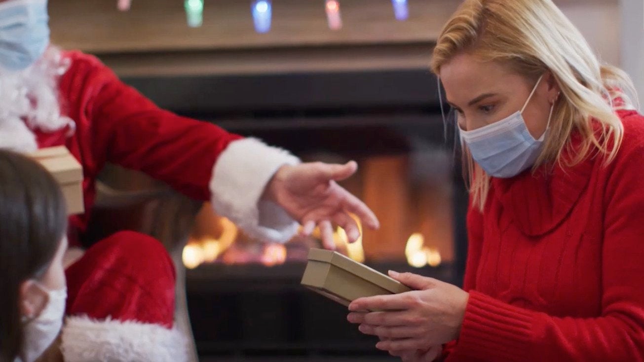 CDC&rsquo;s Guidelines for Safe Holiday Celebrations