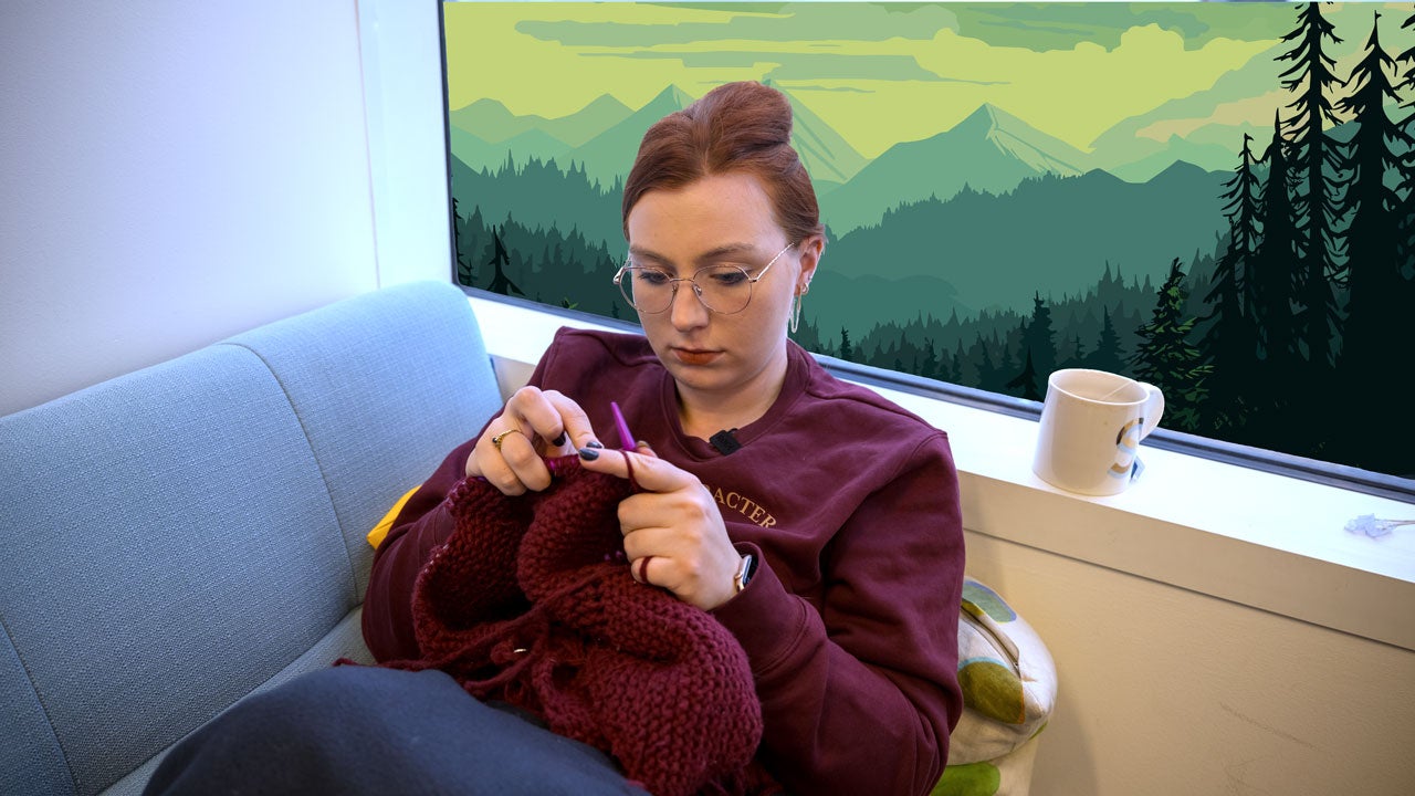 1218_jomo_knitting_9x16.jpg