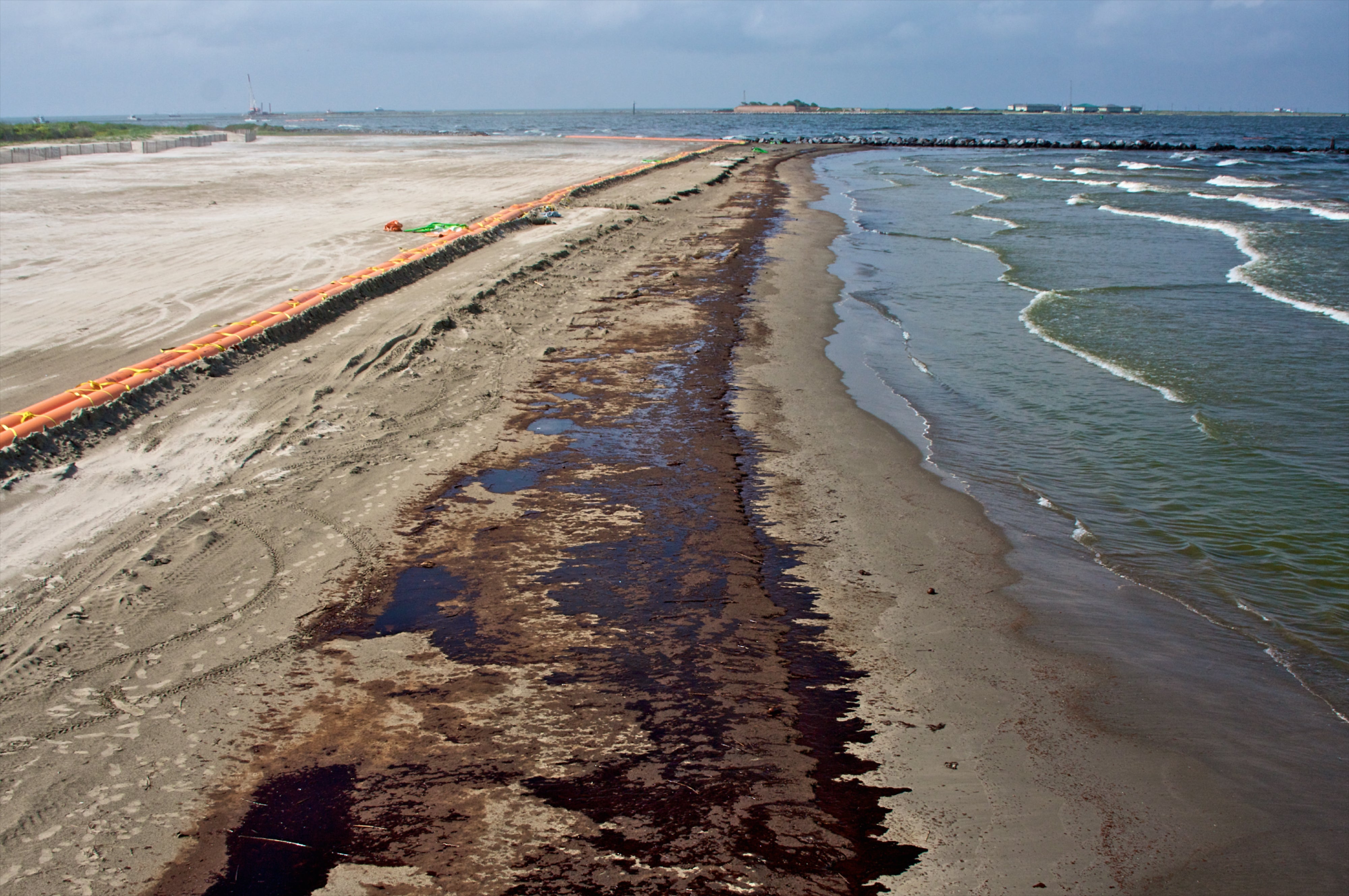bp oil spill and economic effects As bp personnel and volunteers try to contain the oil spill in the gulf of mexico, the social and environmental costs to the gulf states grow by the hour the. bp oil spill and economic effects As bp personnel and volunteers try to contain the oil spill in the gulf of mexico, the social and environmental costs to the gulf states grow by the hour the.