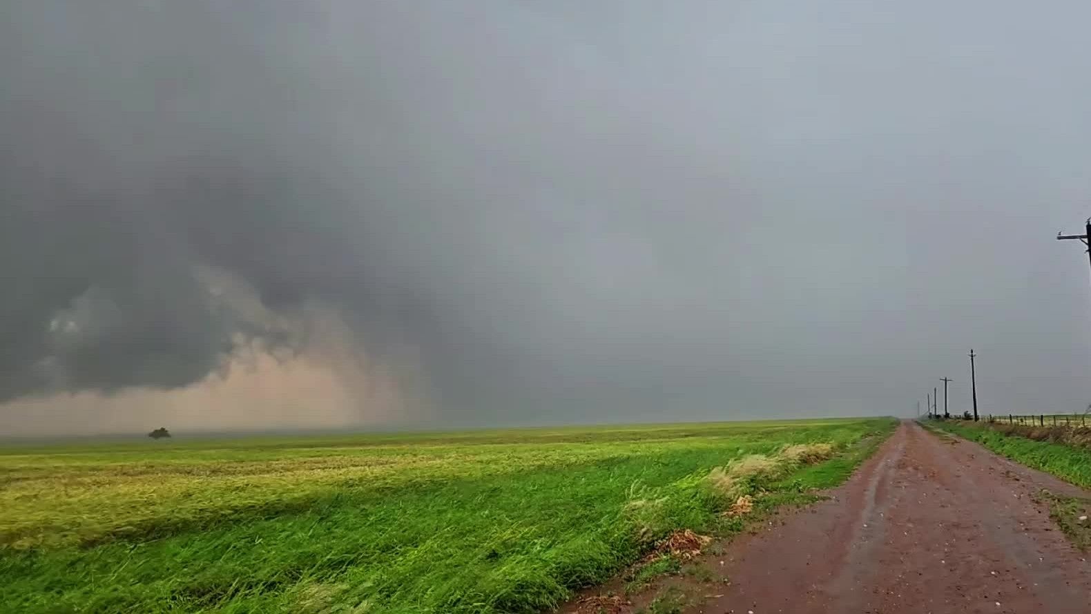 Tornadoes Pound Plains For Second Day
