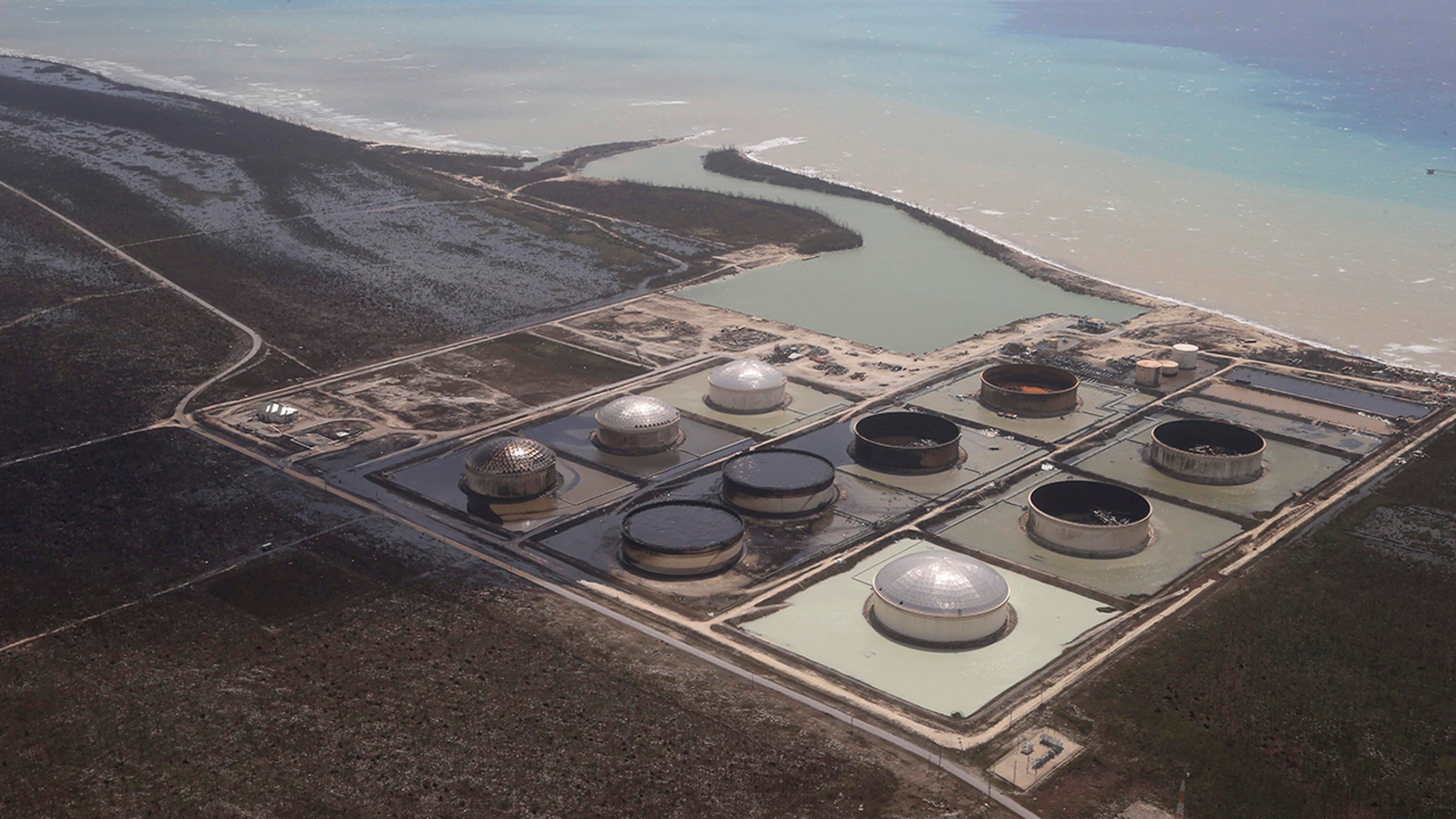 hurricane-dorian-caused-a-major-oil-spill-on-grand-bahama-now-oil