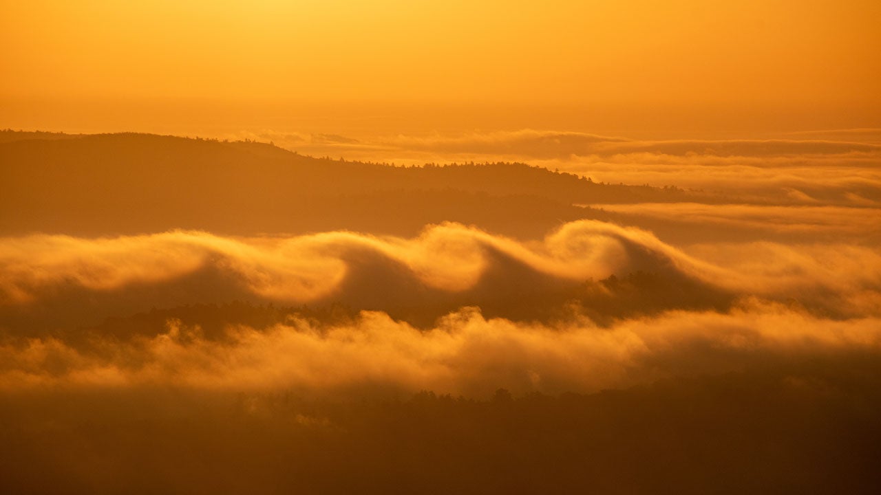 Catch A Wave In The Sky Rare Clouds Spotted Over New Hampshire