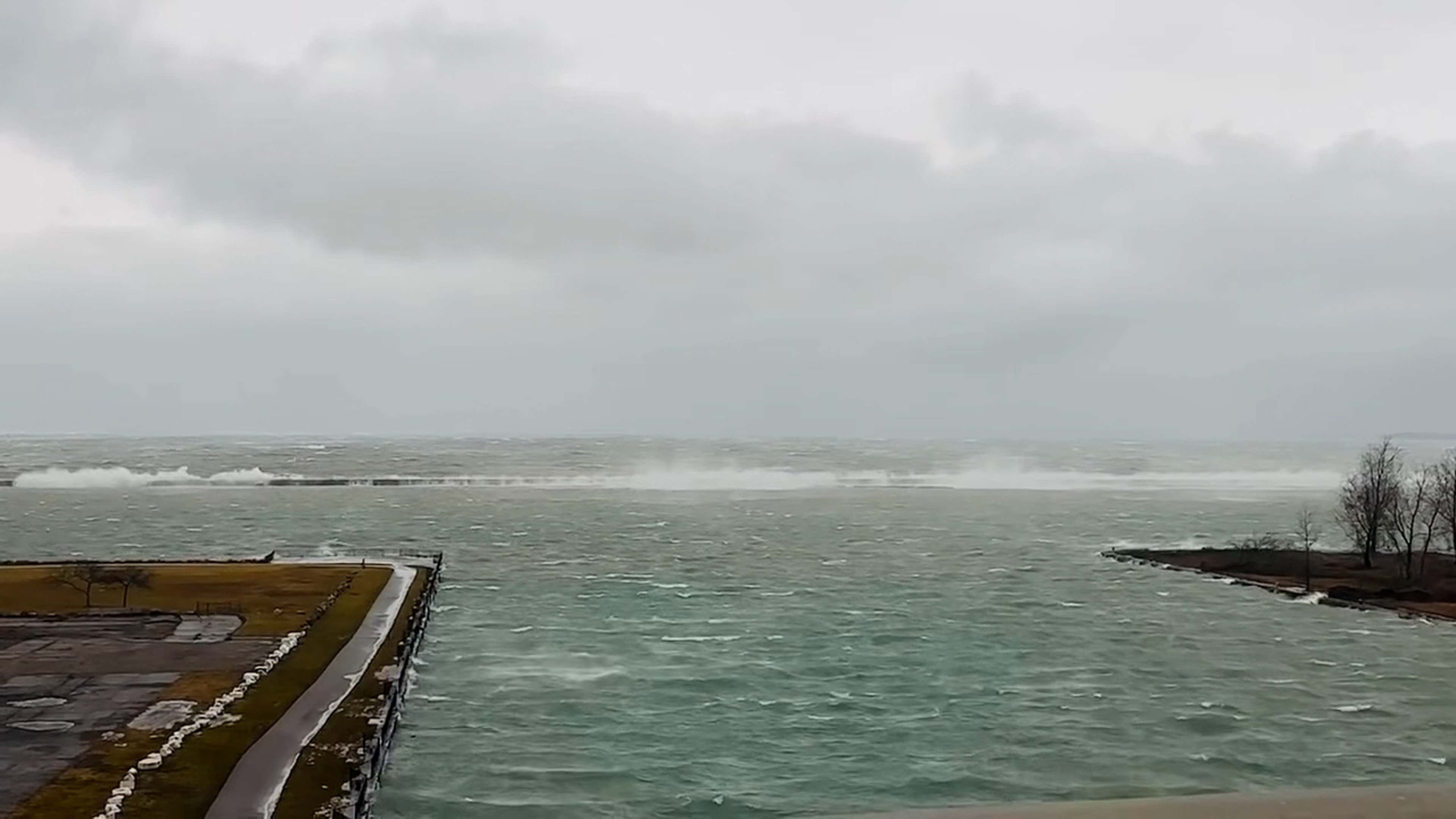 What Caused The Lake Erie Seiche?