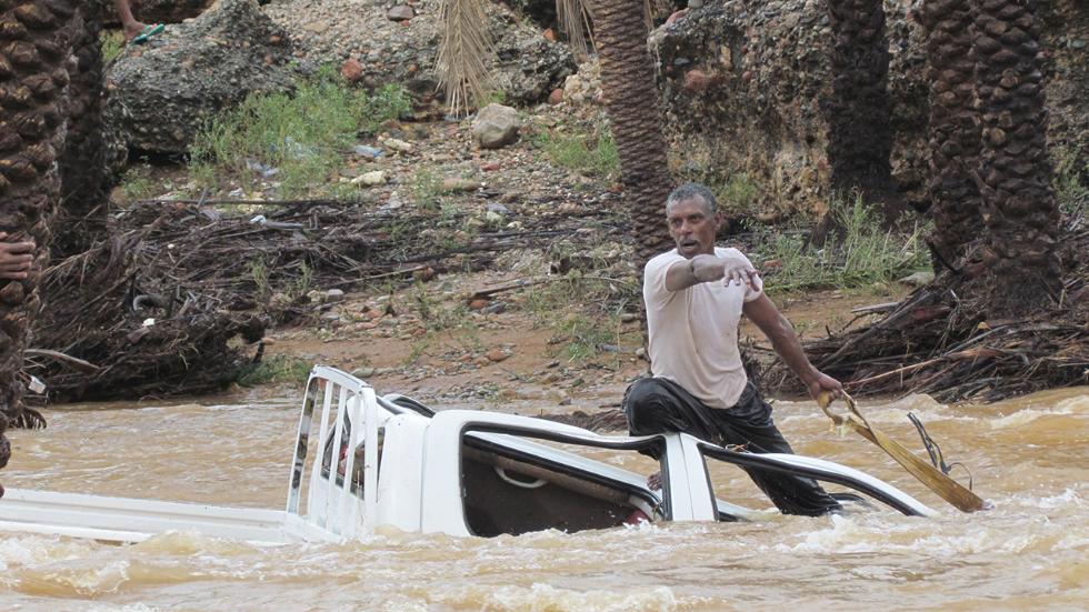 Cyclone Chapala Makes Landfall in Yemen (PHOTOS)
