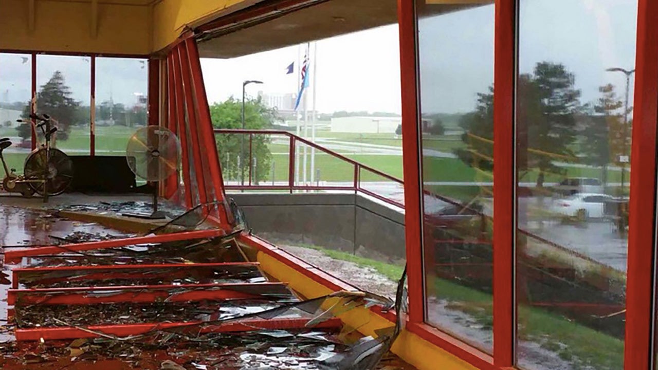Severe Storms Hammer Plains Several Windows Blown Out in Oklahoma, Texas; University of