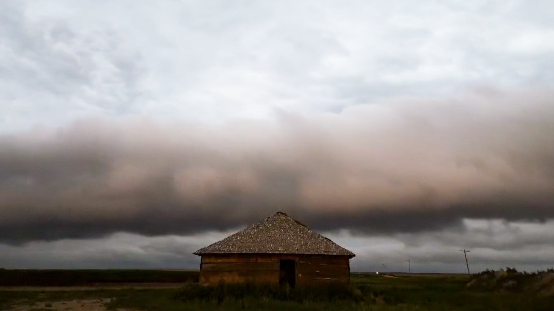 Giant Roll Cloud Tumbles Across Colorado Plains