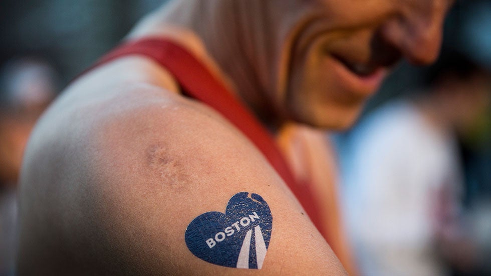 Boston Marathon 2014 Photos: Crowds Cheer More Than 35,000 Athletes in Show of Boston Strong