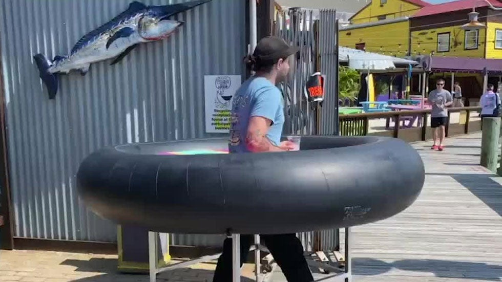 Bizarre ‘Bumper Tables’ in Maryland Ensure Social Distancing The