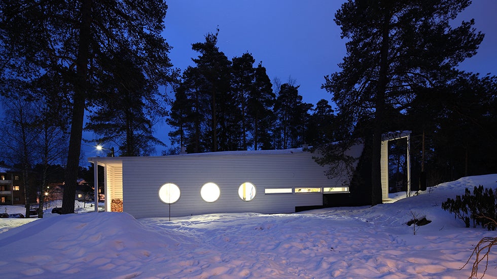Apelle Home in Finland Resembles Actual Houseboat (PHOTOS)