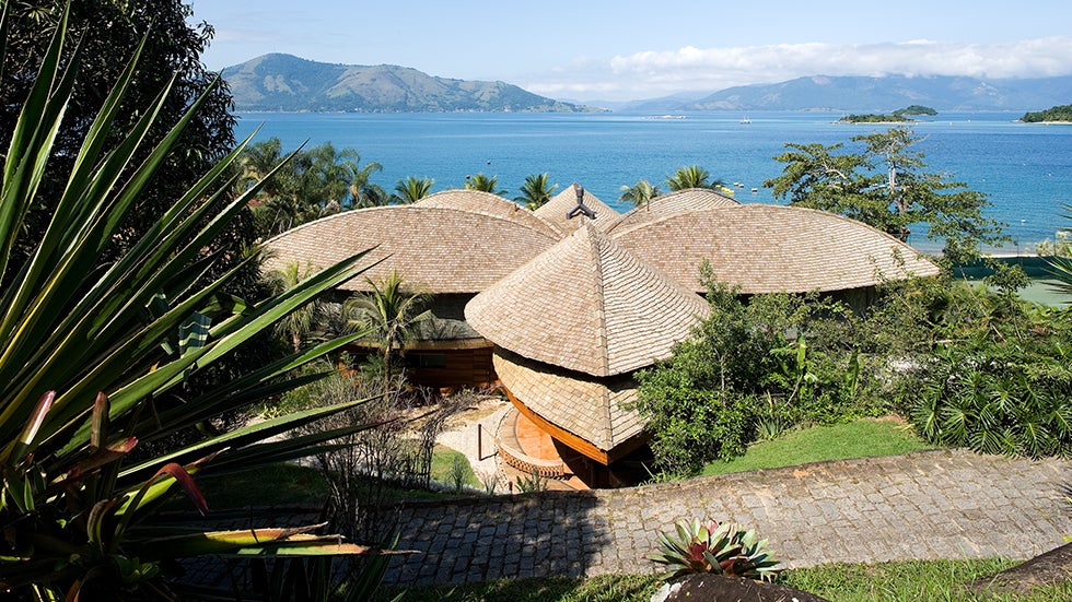 Brazil's Leaf House: A Beach Home Designed for a Hot, Humid Climate (PHOTOS)