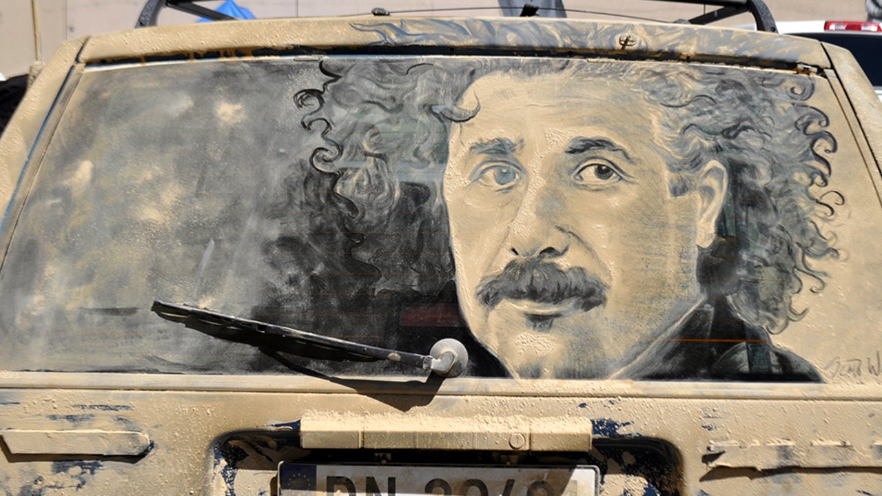 Wash Me! Or Not&hellip; One Artist&rsquo;s Unbelievable Dirty Car Art (PHOTOS)