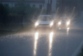 How to Drive Safely in Wet Weather
