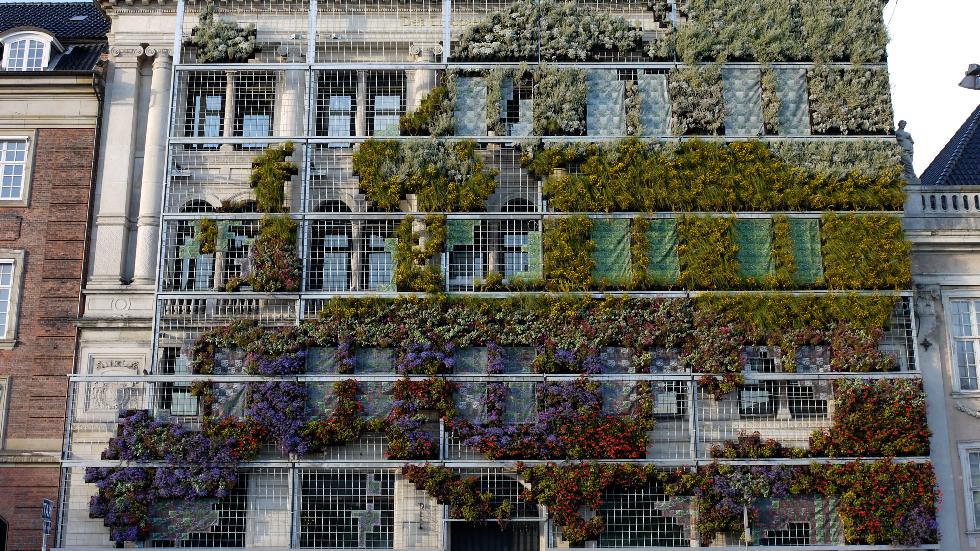 Incredible Vertical Gardens Around The World