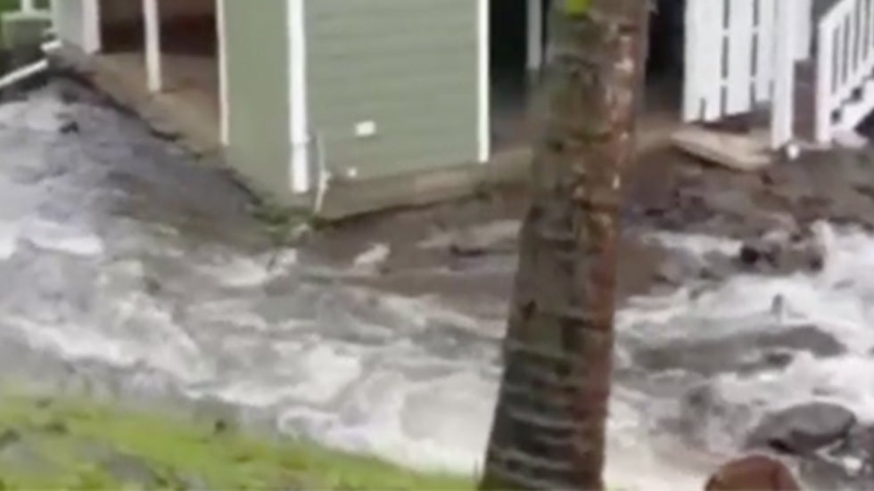 Hurricane Lane Endangers Home in Hilo, Hawaii