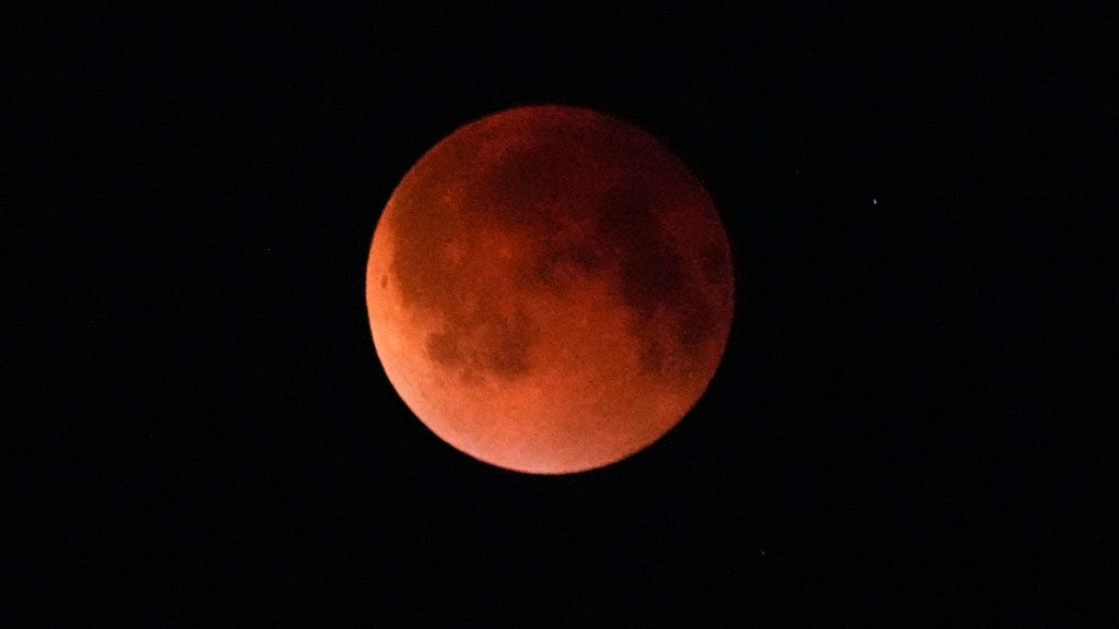Blood Moon Mesmerizes Millions During Total Lunar Eclipse: See The Views From Around The Globe