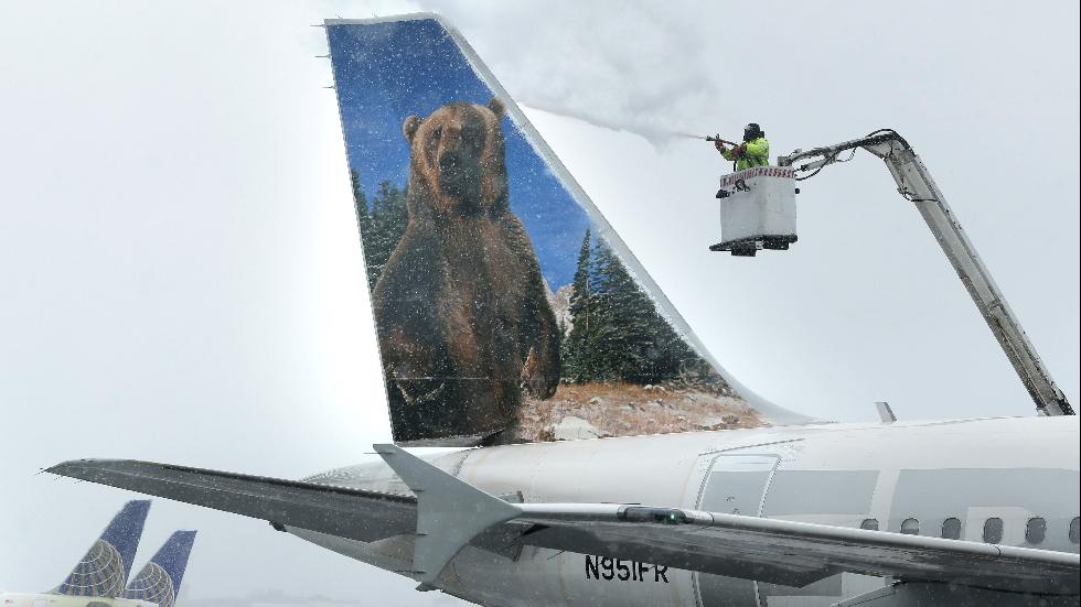 Nearly 8,000 Flights Canceled Due to Juno