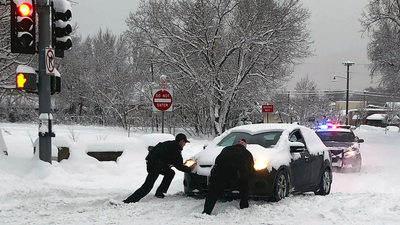 Winter Storm Quiana Dumps Major Snowfall During Cross-Country Trek (PHOTOS)