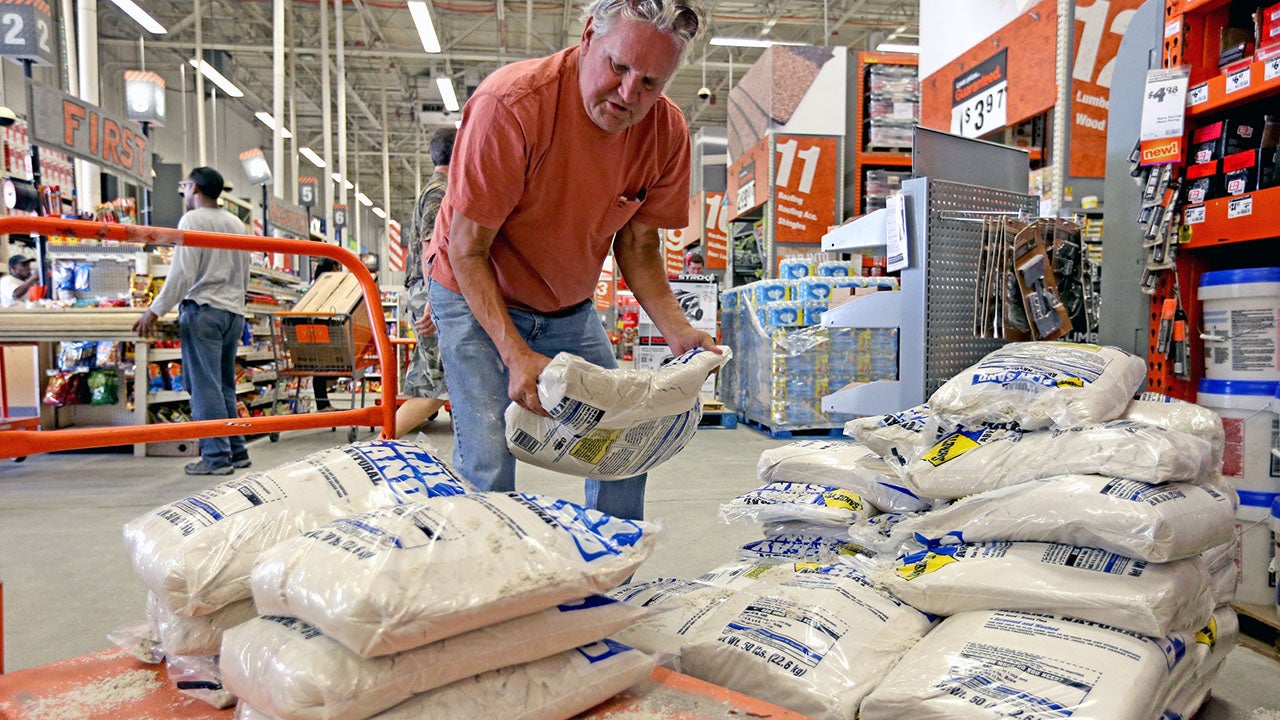 Governor: State of Emergency Still In Effect For Florida as Erika Remnants Approach
