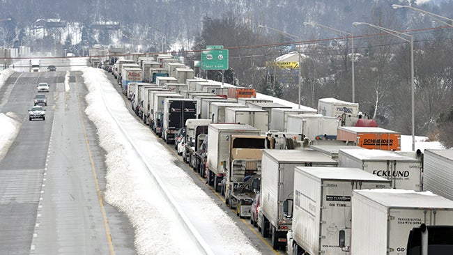 Traffic Slowly Moving Friday After Winter Storm Creates Nightmare on Interstate 65 In Kentucky