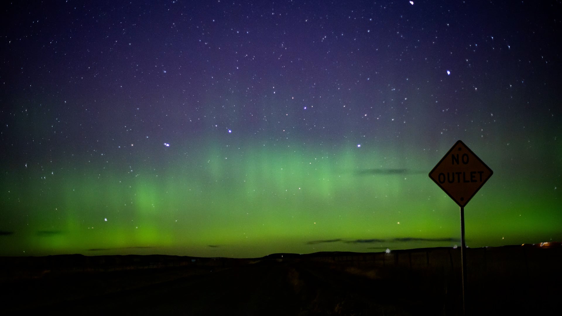 Behind The Aurora, Where Were They Seen? Videos from The Weather Channel