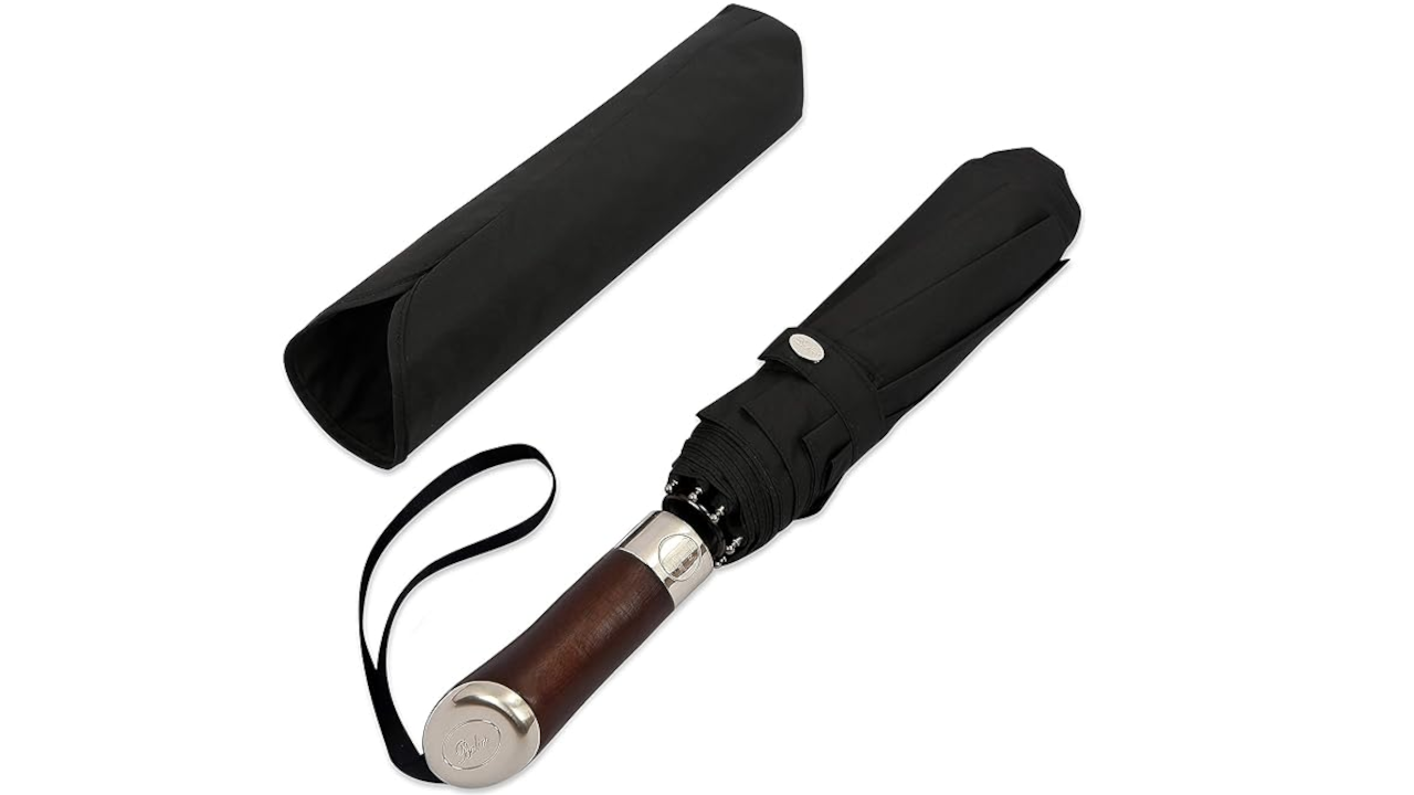 Balios travel umbrella with hardwood handle