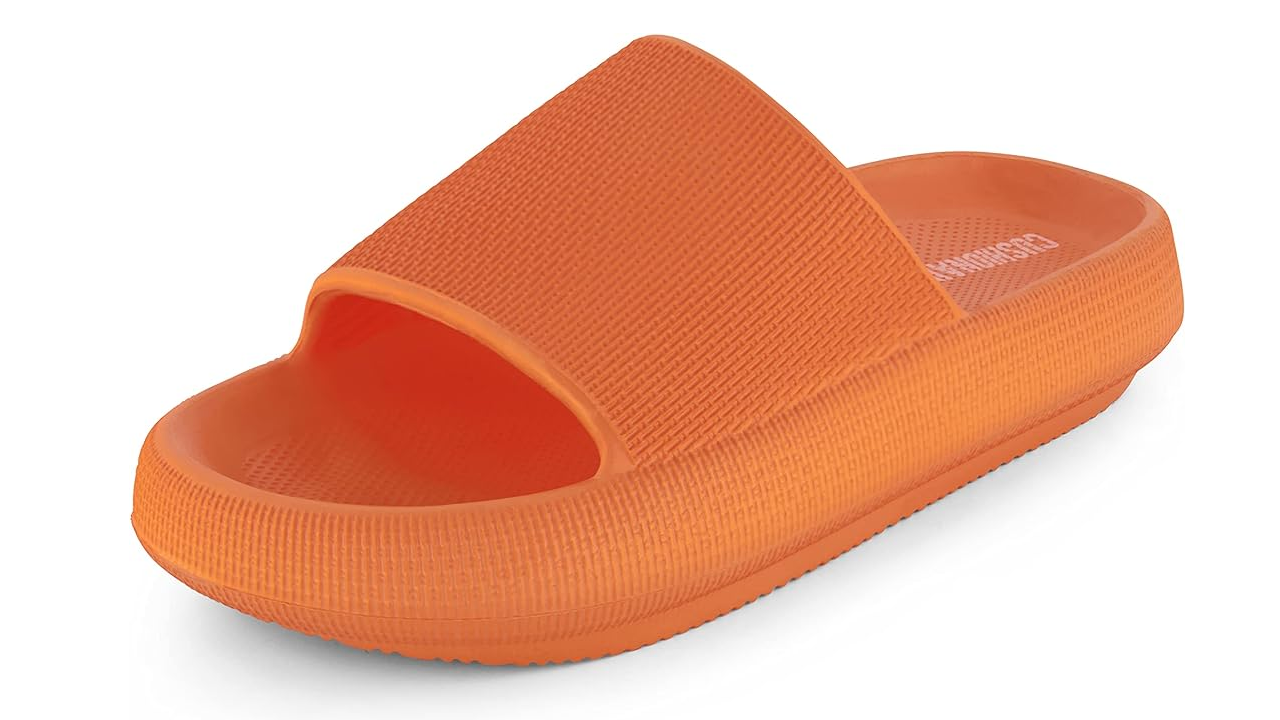 CUSHIONAIRE Cloud Slide Sandals
