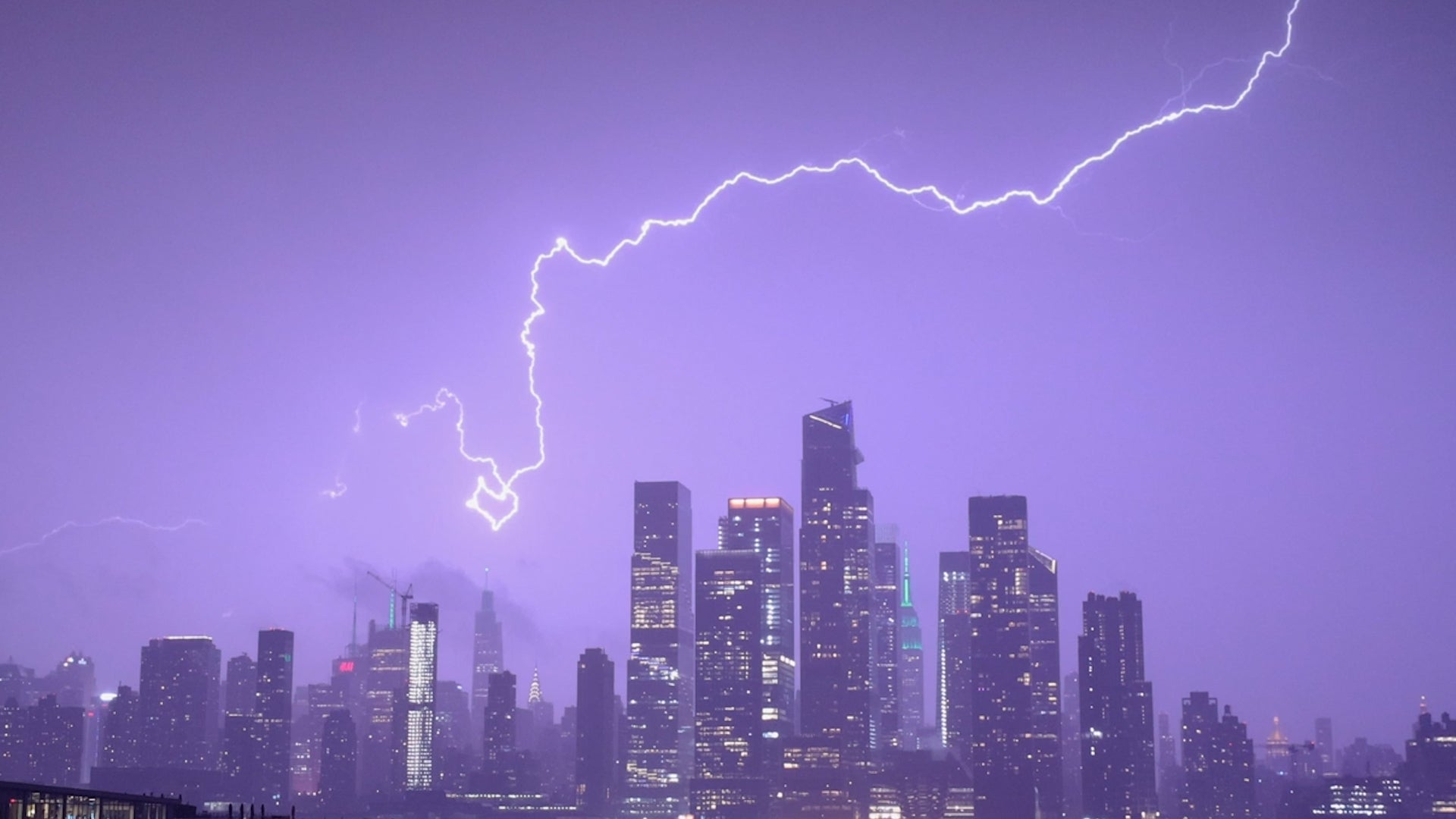 Myth or Not: Count The Seconds To Know How Close A Storm Is