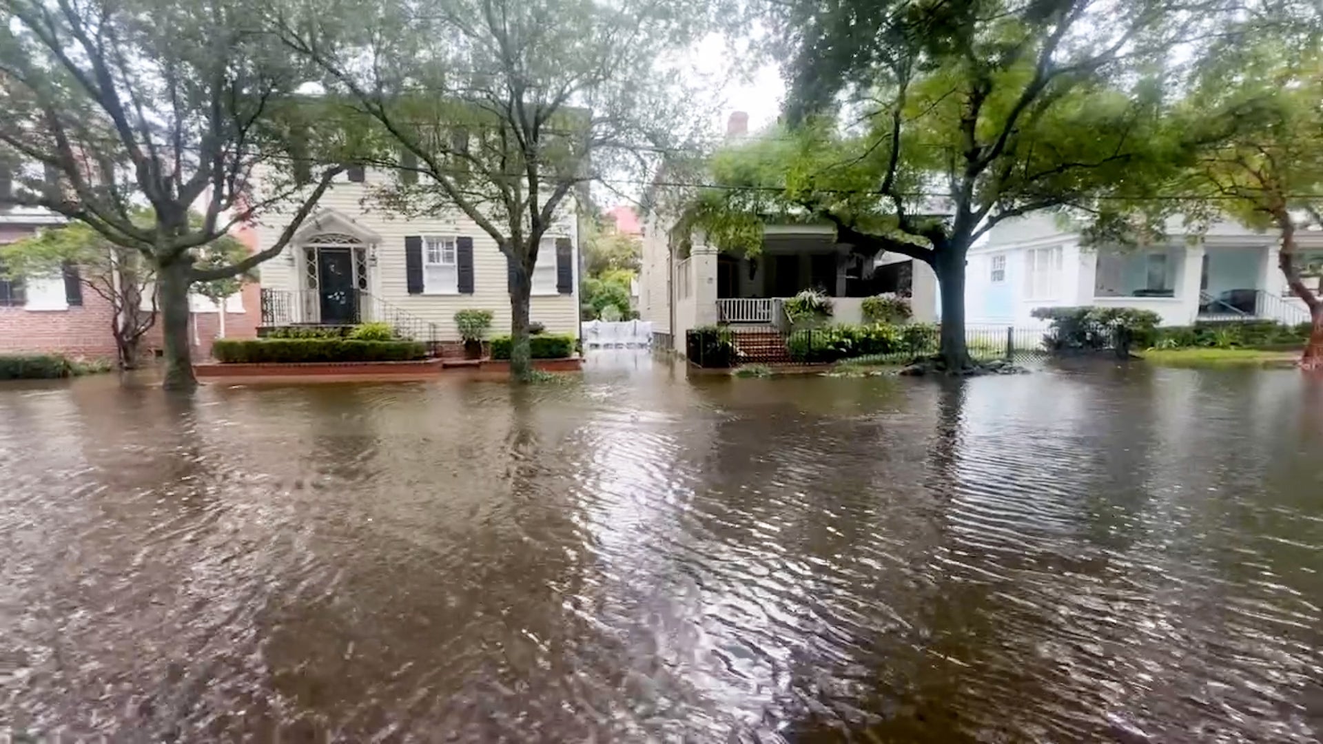 Charleston Drowns Under Debby's Deluge Videos from The Weather Channel